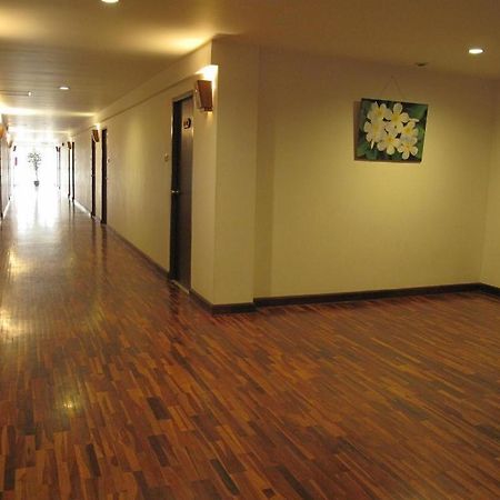 Dusit Hotel Sakon Nakhon Ngoại thất bức ảnh