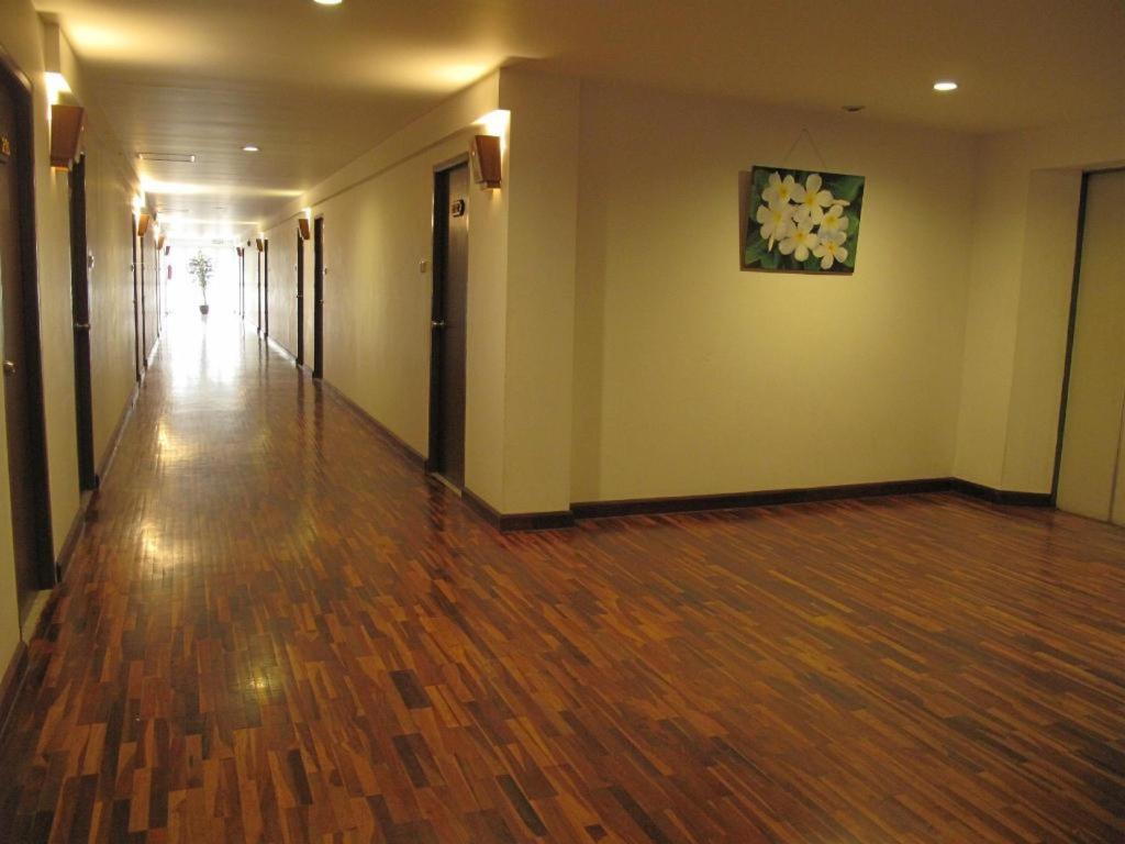 Dusit Hotel Sakon Nakhon Ngoại thất bức ảnh