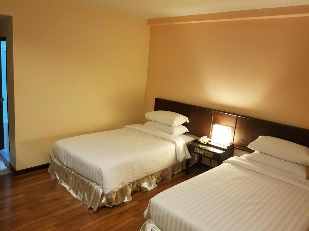 Dusit Hotel Sakon Nakhon Ngoại thất bức ảnh