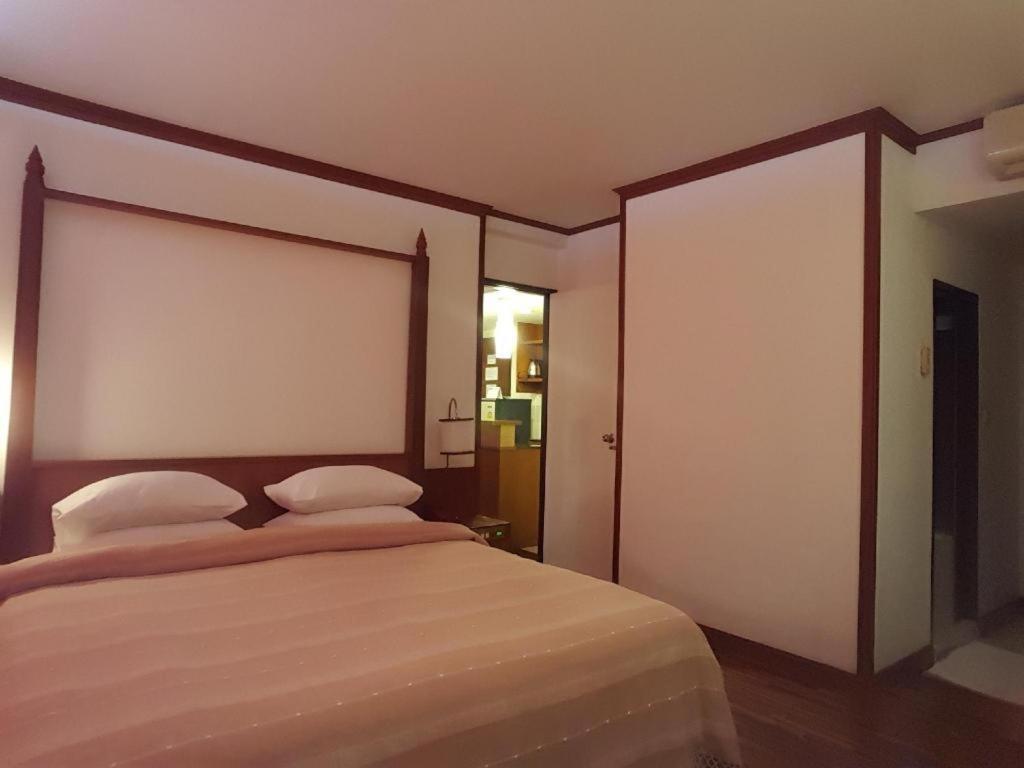 Dusit Hotel Sakon Nakhon Ngoại thất bức ảnh