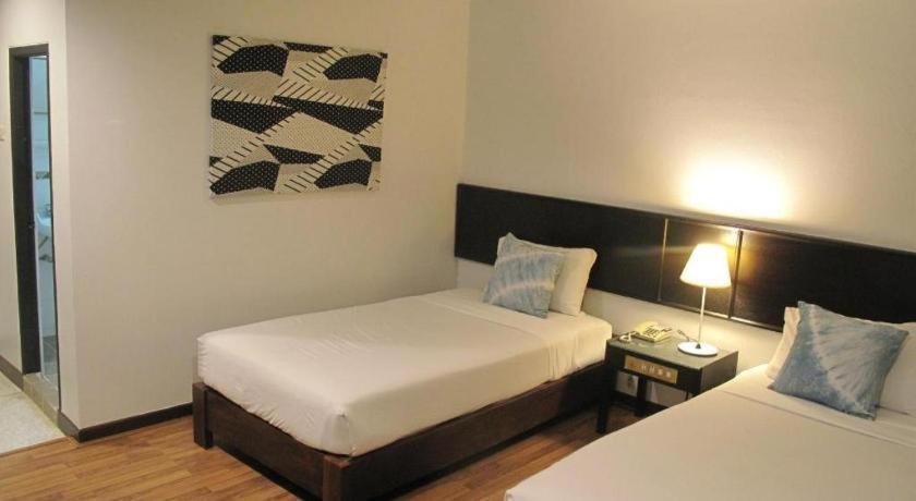 Dusit Hotel Sakon Nakhon Ngoại thất bức ảnh