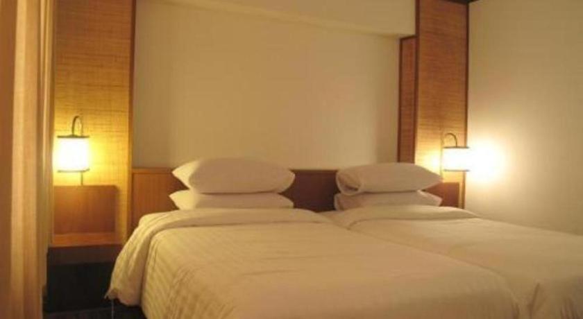 Dusit Hotel Sakon Nakhon Ngoại thất bức ảnh
