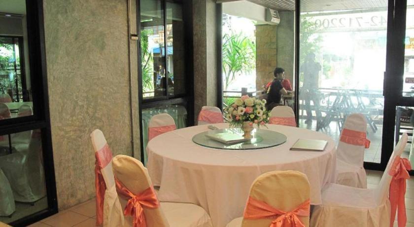 Dusit Hotel Sakon Nakhon Ngoại thất bức ảnh