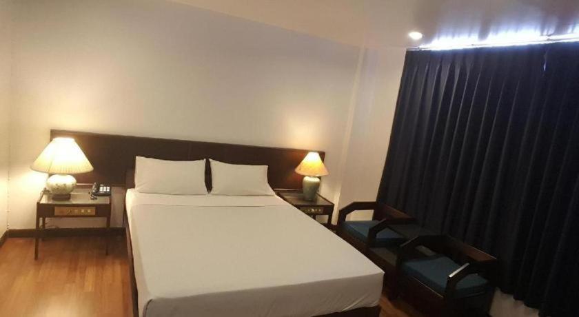 Dusit Hotel Sakon Nakhon Ngoại thất bức ảnh