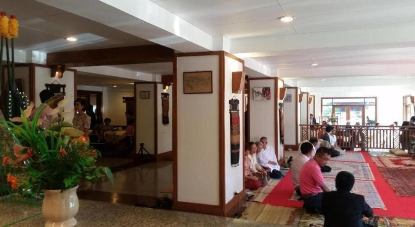Dusit Hotel Sakon Nakhon Ngoại thất bức ảnh