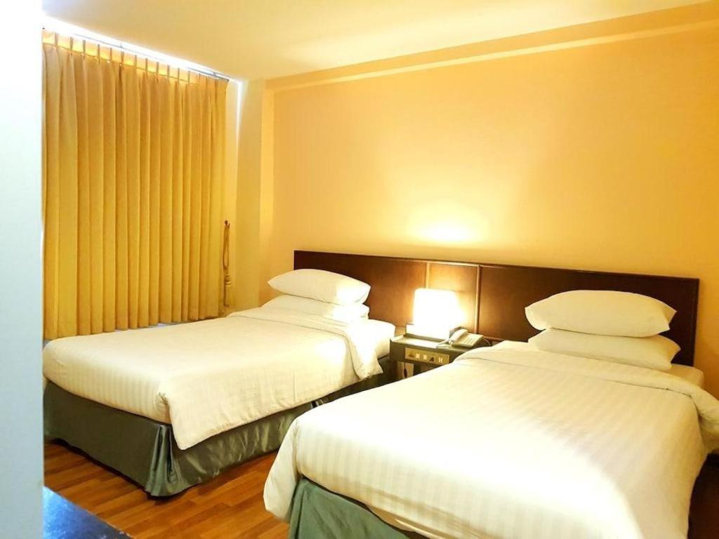 Dusit Hotel Sakon Nakhon Ngoại thất bức ảnh